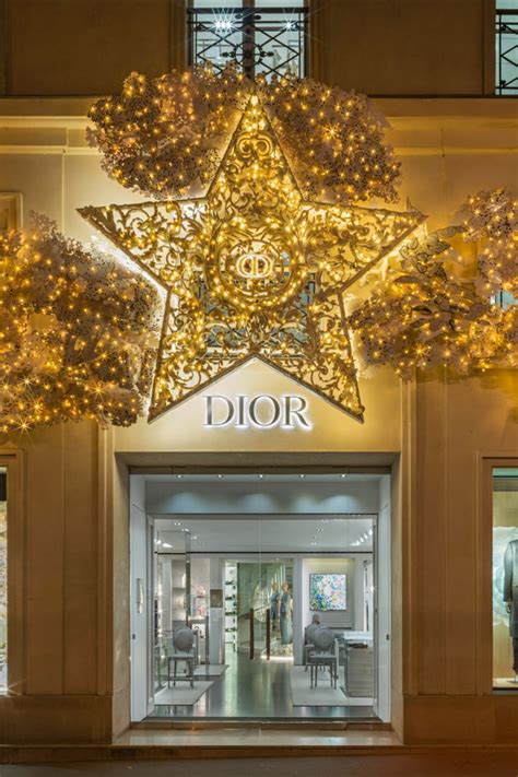 The Sparklingly Festive Decor of the Dior Boutique in 